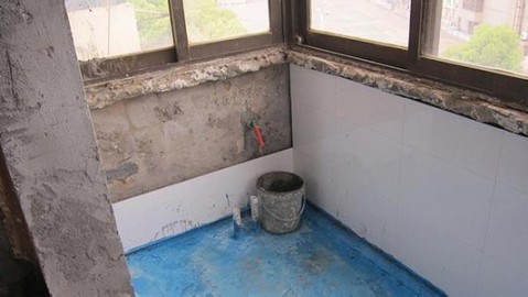 旧房翻新泥瓦工程正确顺序｜佛山业主花8000元改造前后对比，看完才知顺序错了全是坑